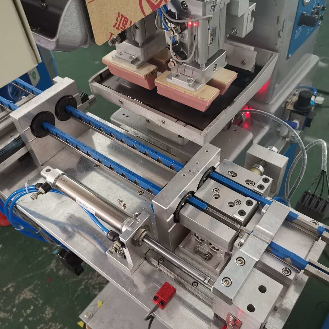 1600x1700x1700mm Automatic Pad Printing Machine 3000P/H for Plastic clips