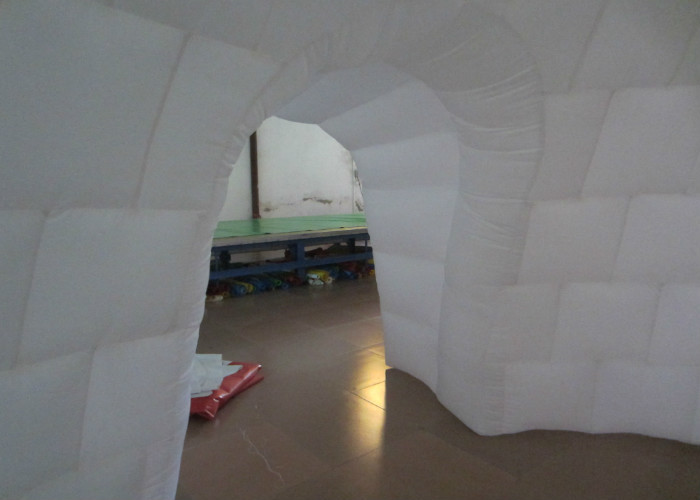 White Round Inflatable Air Tent , Party Blow Up Tents Large Dia5.48 X 3.66m