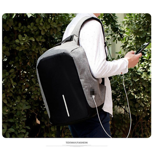 20L 39L Polyester Outdoor Waterproof Backpack With USB Charging