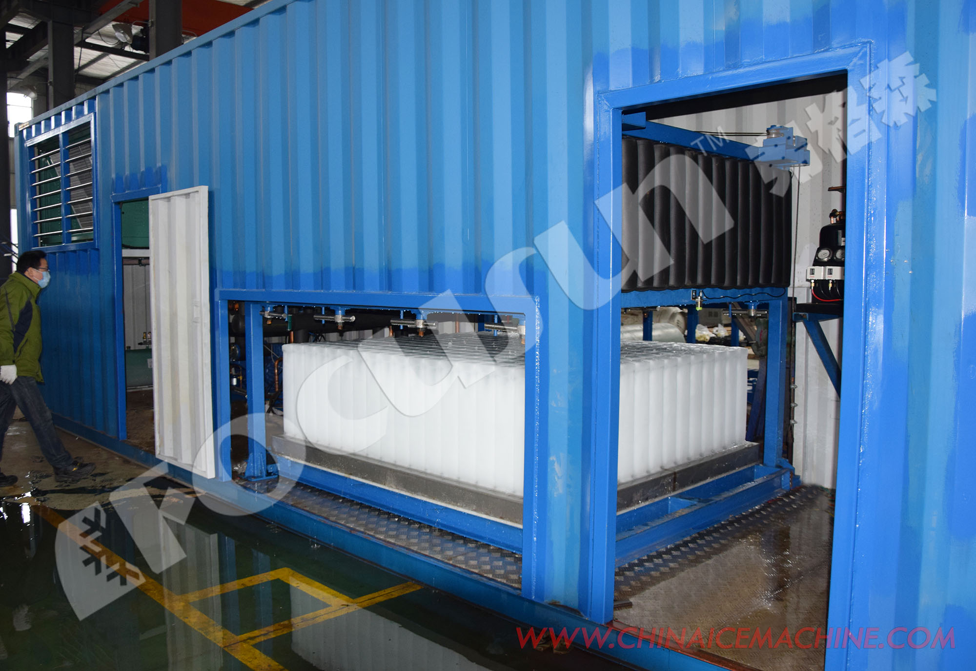 960 KG Ice Maker Containerized Block Ice Machine with PLC Touch Screen Control System