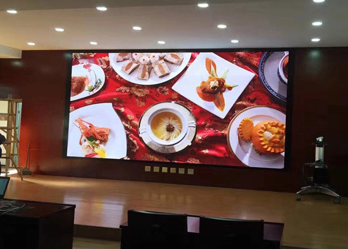 SMD2121 Full Color LED Panel High Brightness Fine Pixel Pitch Display