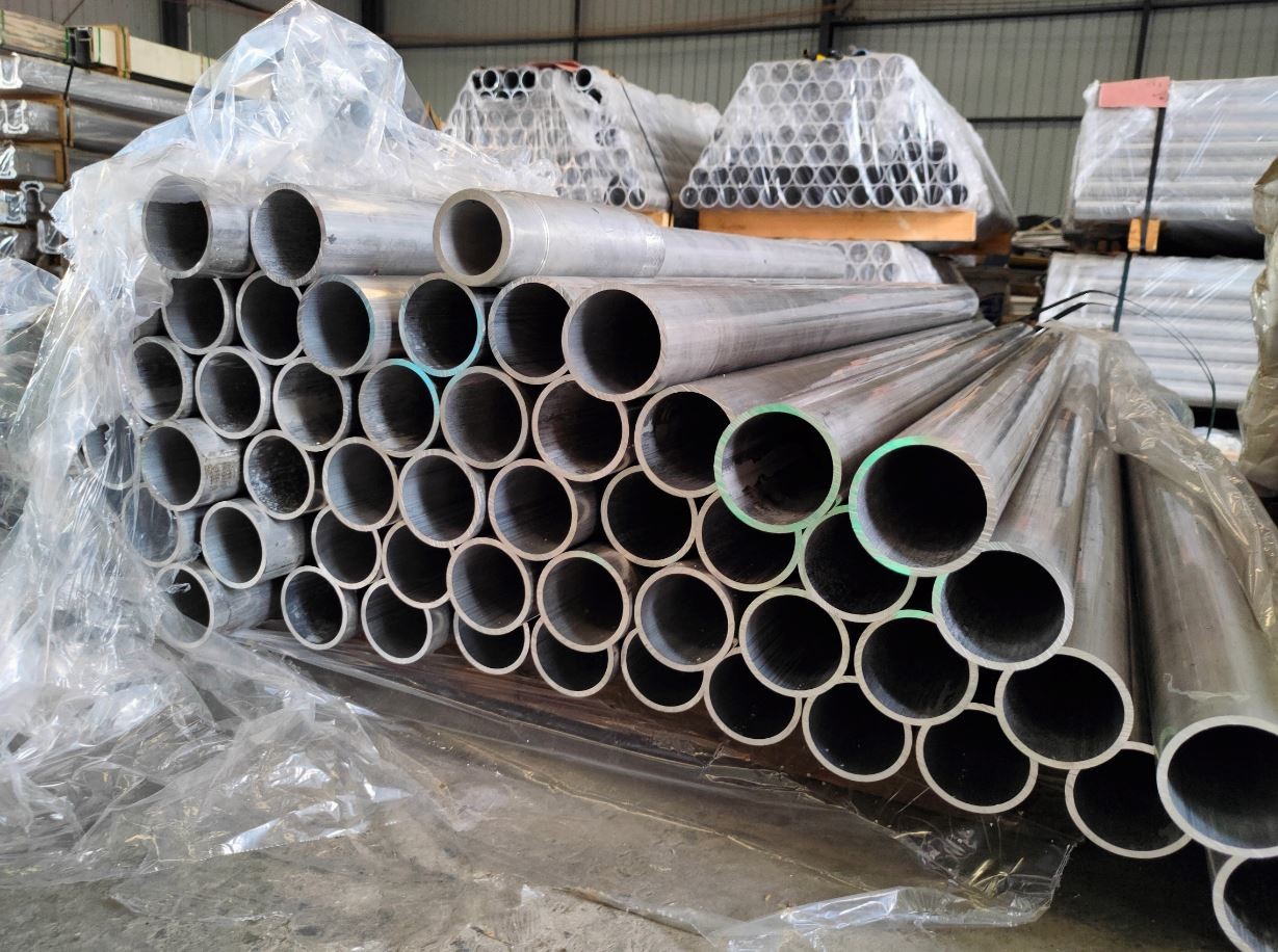 2024 Seamless Aluminum Tubing Pipe 2.6M High Strength Corrosion Resistance
