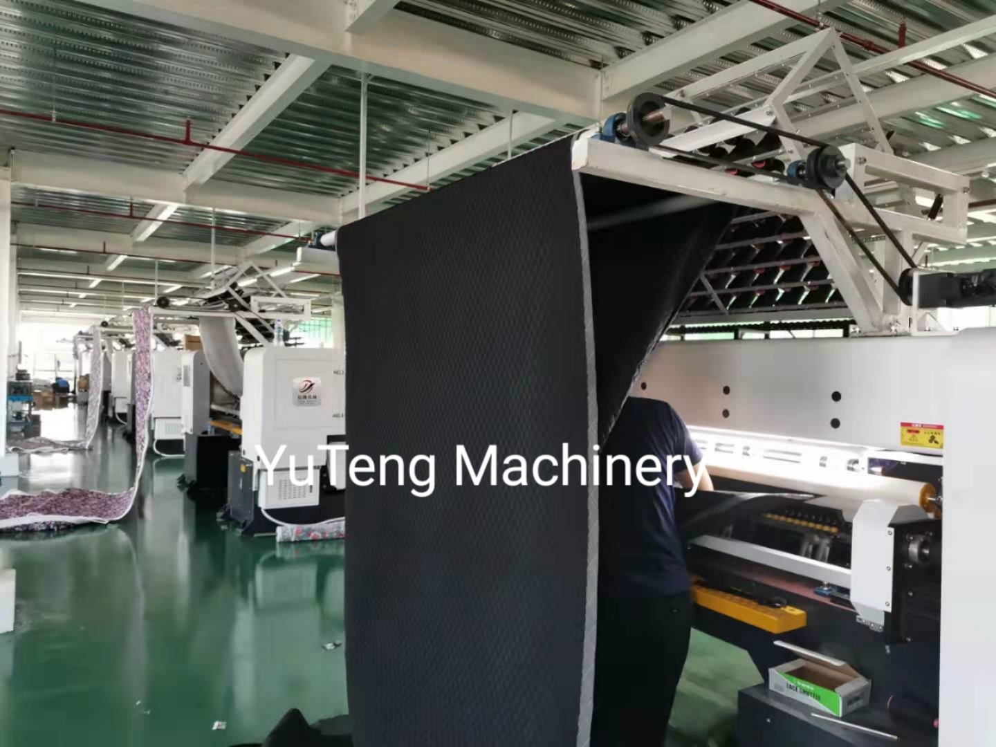 Automatic Lock Stitch Quilting Machine For Down Coat Sewing Multifunctional
