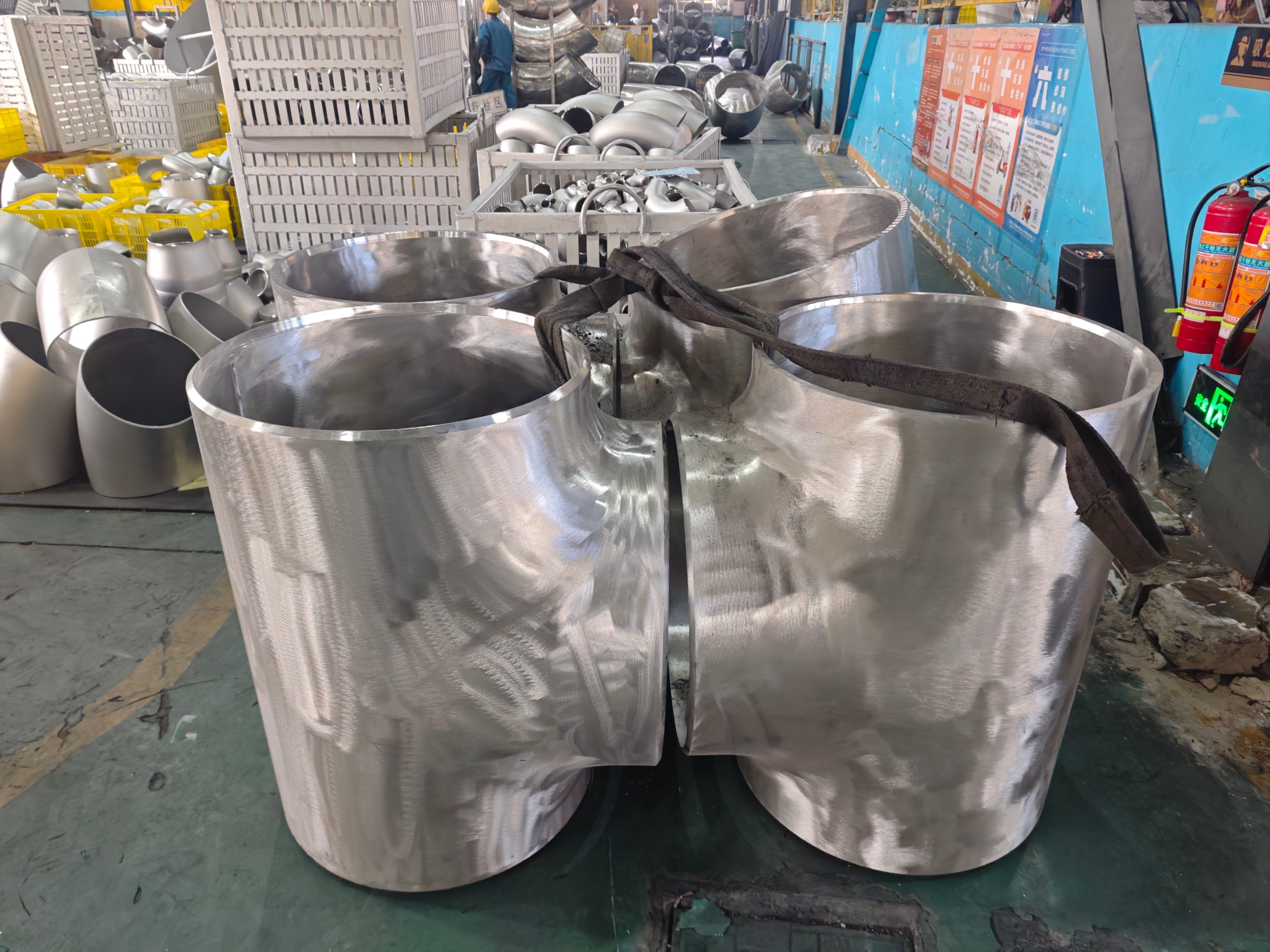 A403 Stainless Steel Butt Welded Pipe Fittings SS Weldable Equal Tee
