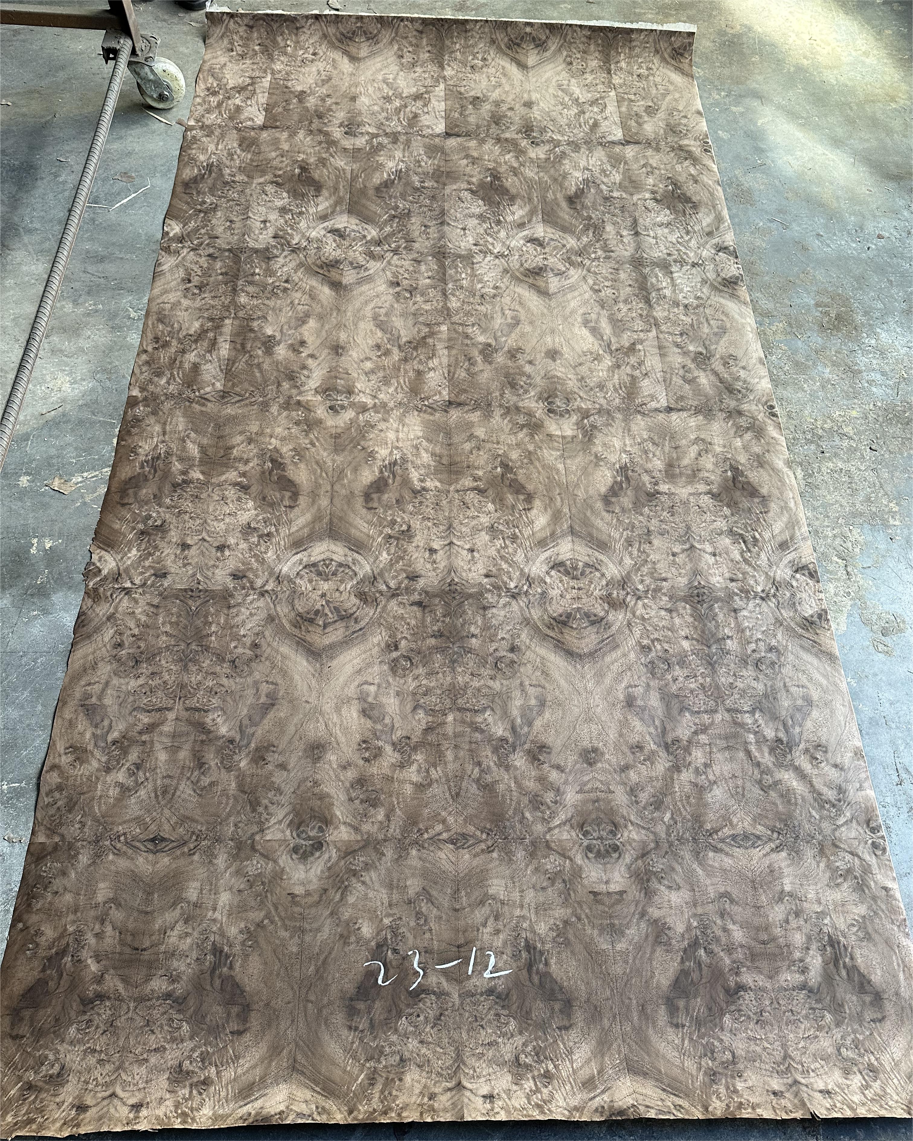 Factory Price 4 * 8 Feet High End Black Walnut Burl Wood Veneer Furniture Wall Panels Door Wood Venee