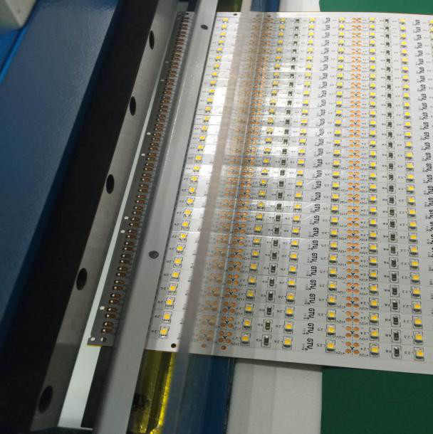 1000M/H 100W Automatic Shearing Machine For LED Strip