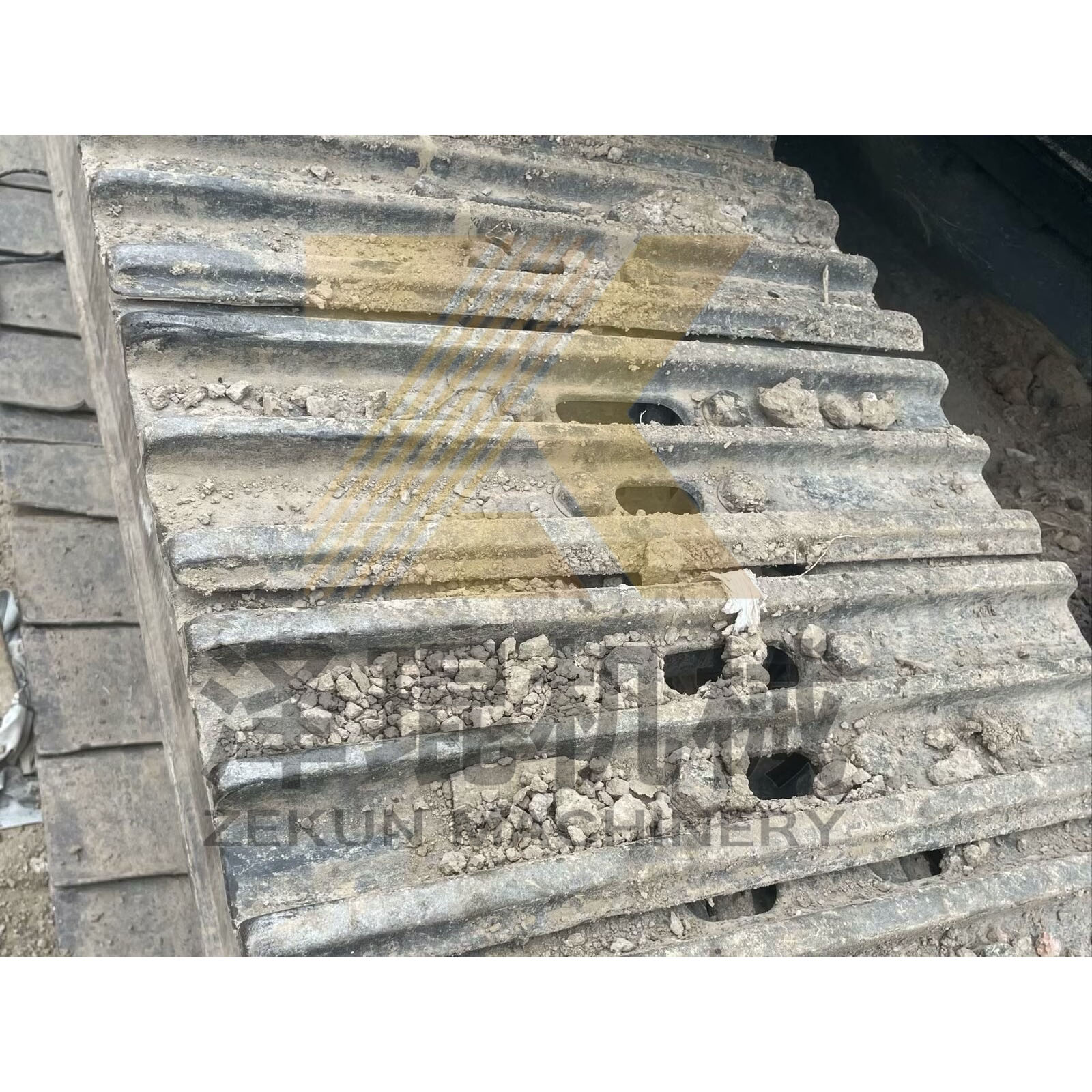 Second Hand Kobelco SK210-8 SK210 Excavator with Hydraulic Valve