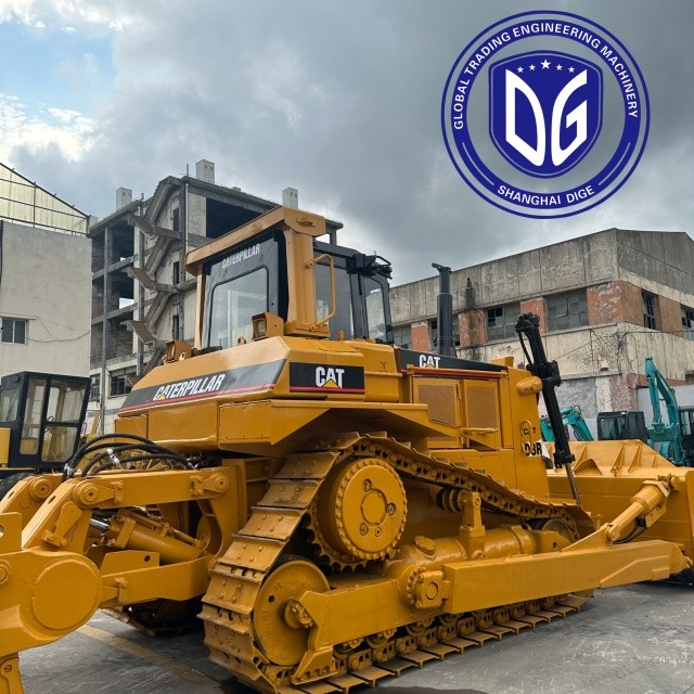 Origin Japan D8R Used Caterpillar Bulldozer D8R Bulldozer Secondhand Caterpillar Bulldozer D8R