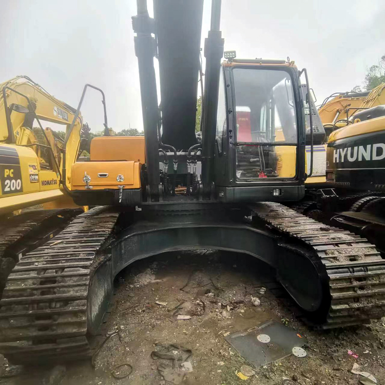 30000 KG Machine Weight 1.38 M3 Bucket Capacity Used Hyundai 305 Excavator