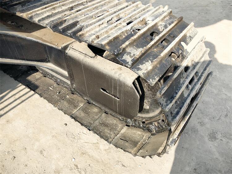 Active Made In Japan 2022 Year Model Used Hitachi EX120 Crawler Excavator 60.4KW