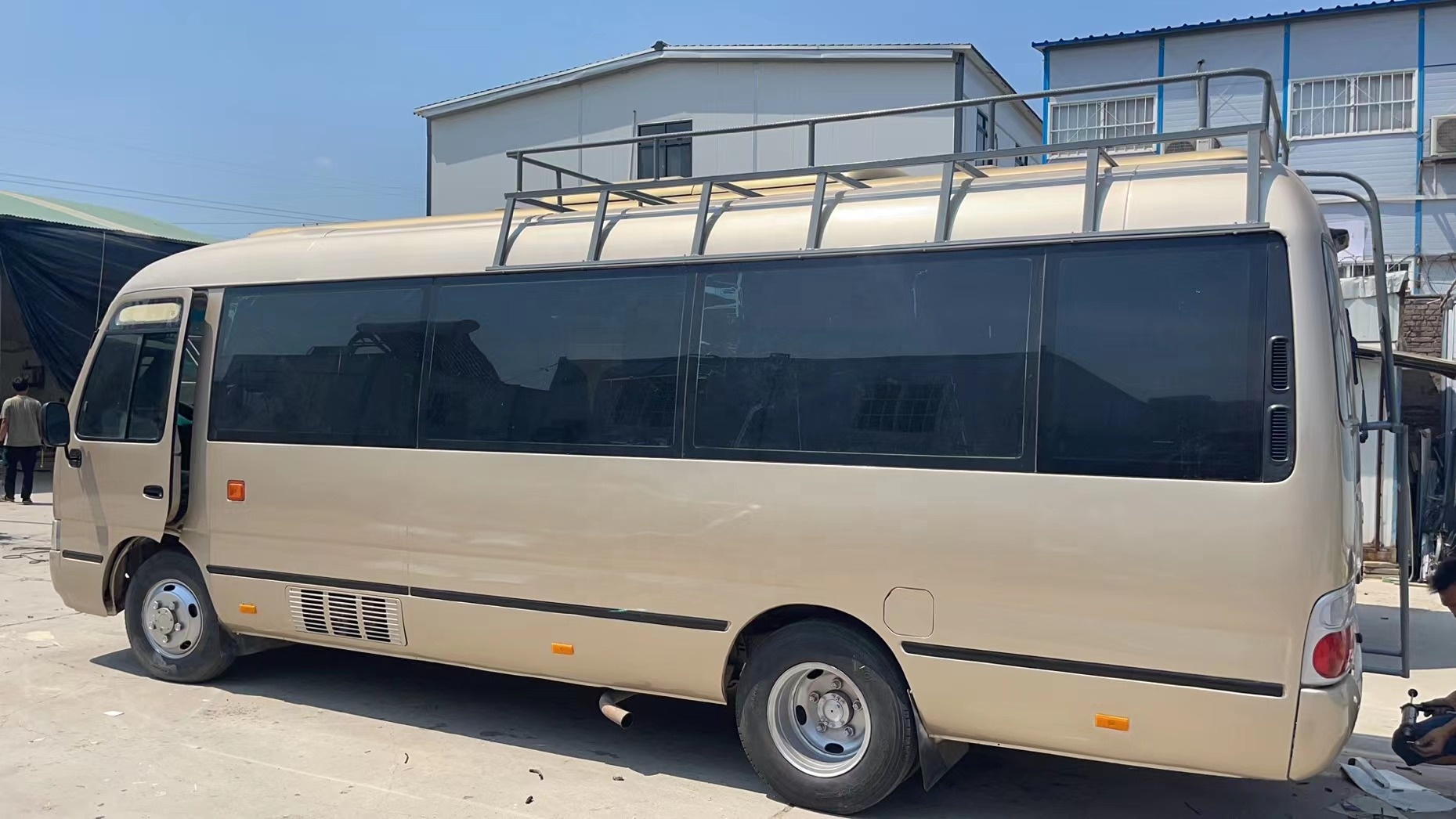 30 Seats Coaster Bus Used Japanese Coaster 7005*2040*2785 Deisel Fuel