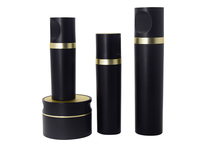 Family Iso9001 Hot Stamping Cosmetic Packaging Set PP