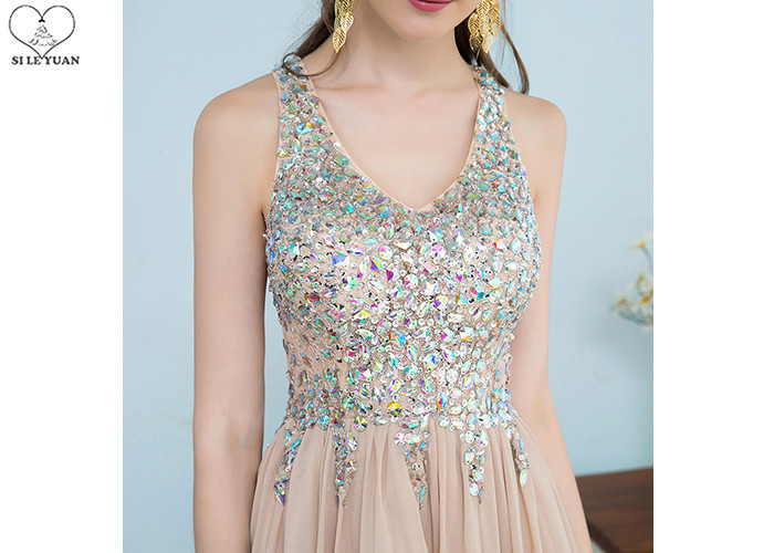 Chiffon Nude Short Black Formal Dresses / Top Diamond Prom Dress Puffy Down Part