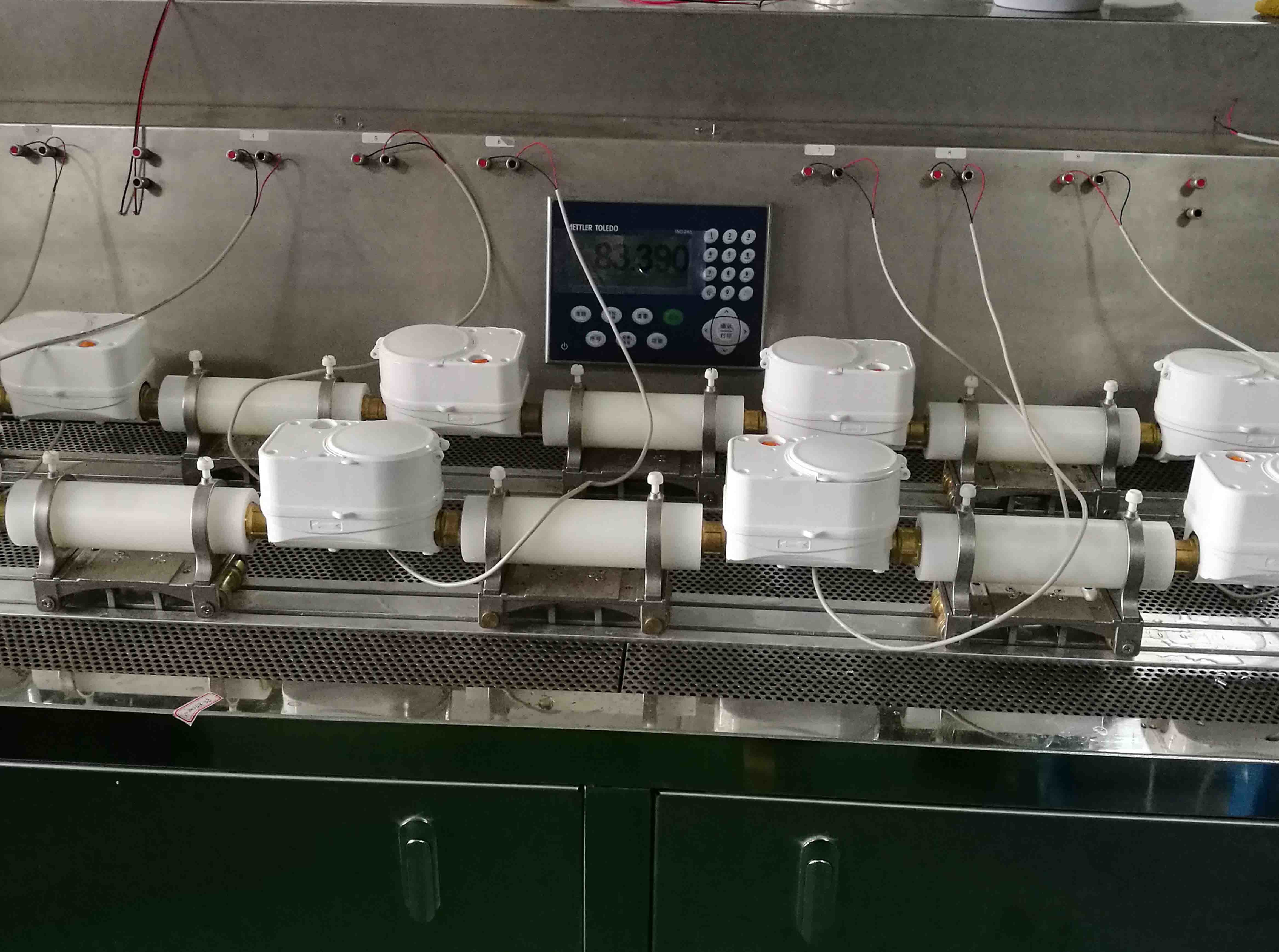 AMI 1.6 Mpa External Water Flow Meter , Brass Housing LCD Display Water Flow Rate Meter
