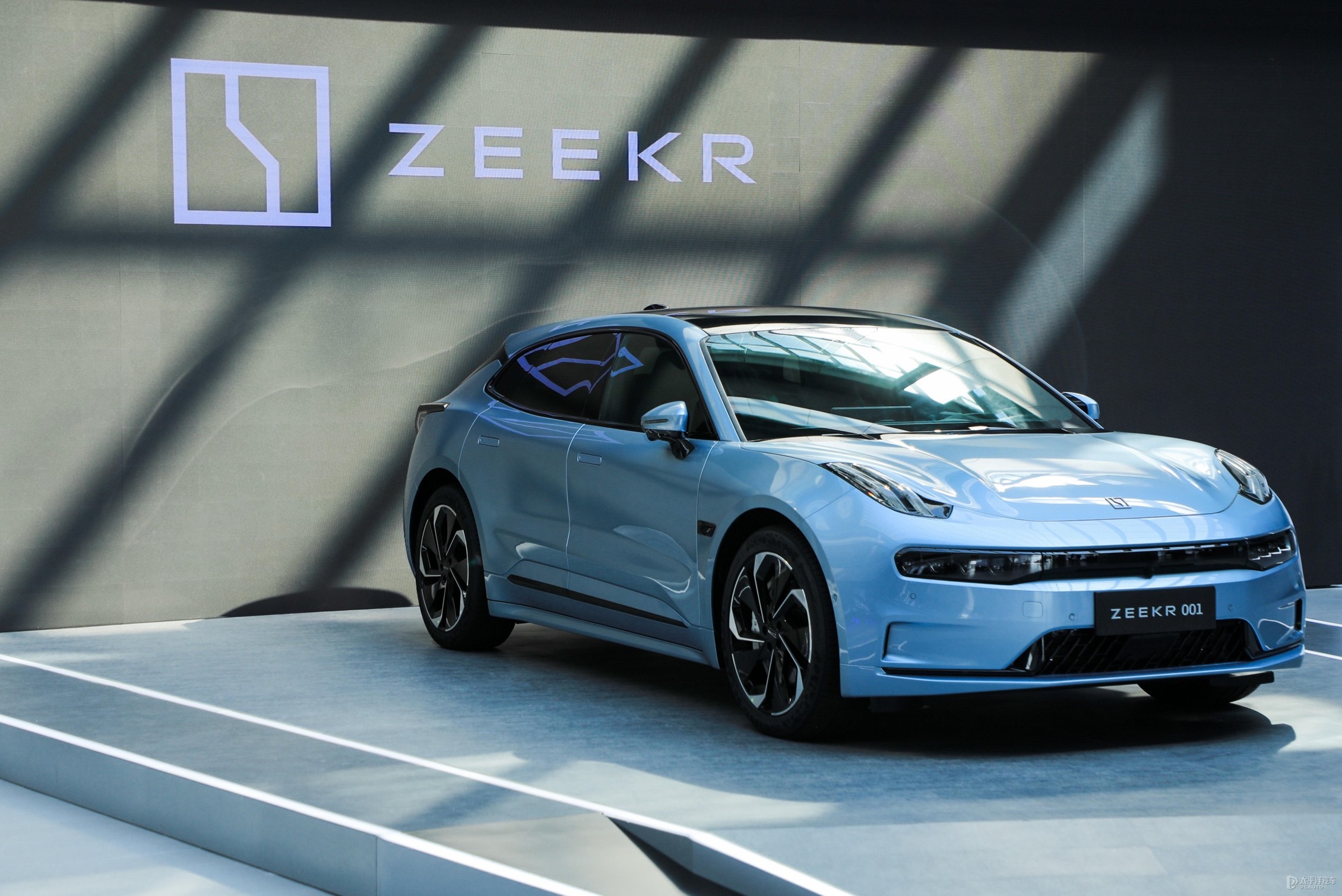 2023 4WD Zeekr-001 new energy cars Energy Vehicle High Speed Electric Car EV Sedan 550Km 610Km 715Km Krypton Geely Zeekr 001