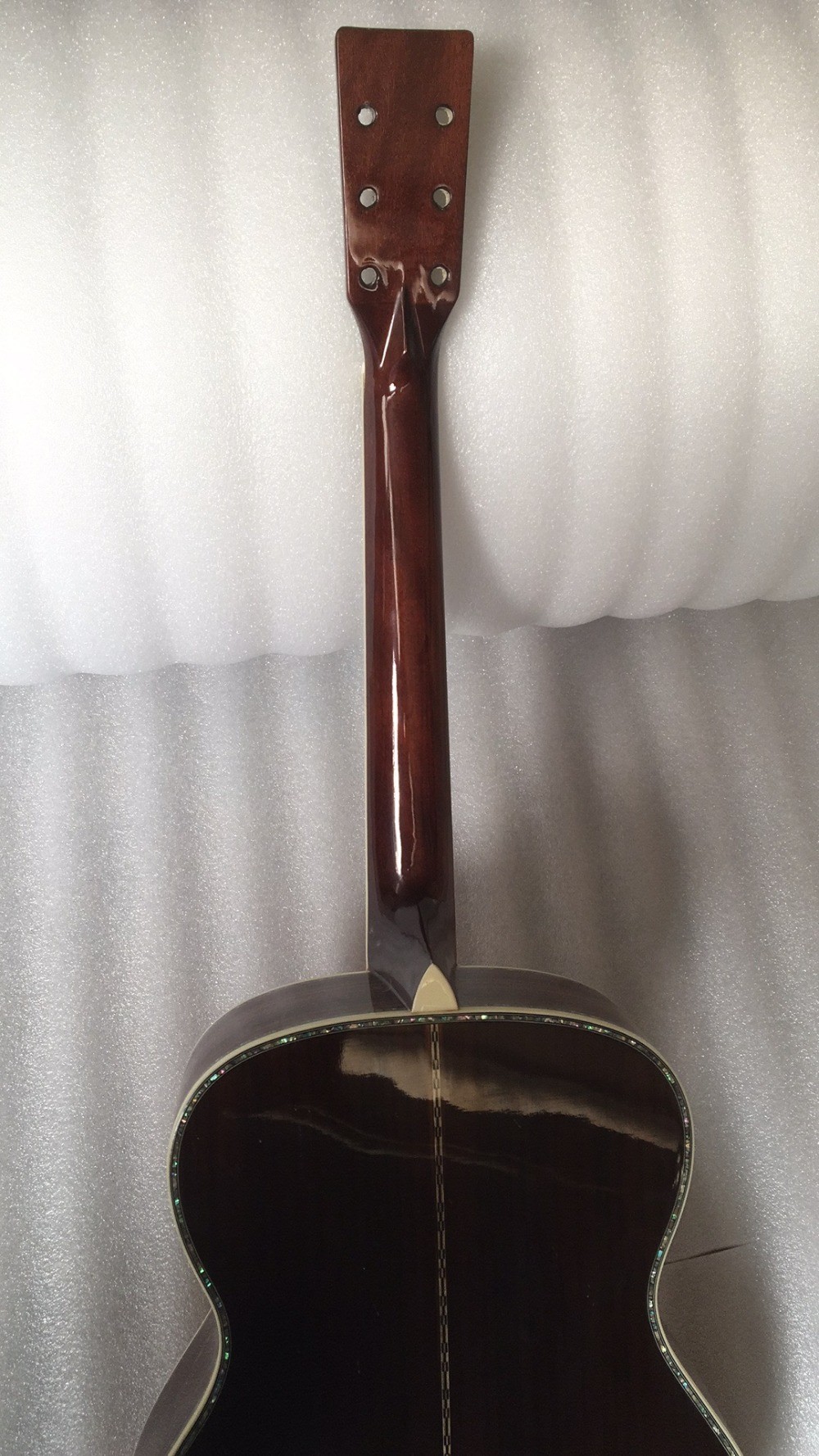 Custom acoustic electric guitar OM body round body solid top guitar rosewood fingerboard mahogany back side with EQ