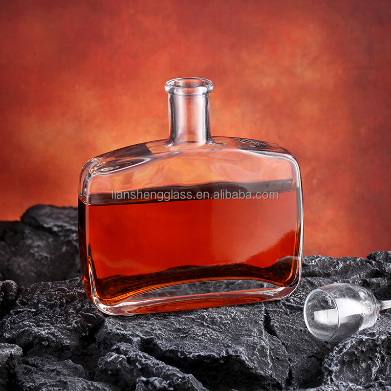 Custom Size Accepted Luxury Flat Square Spray Fragrance Glass Bottle Crystal Refillable Perfume Glass Bottle