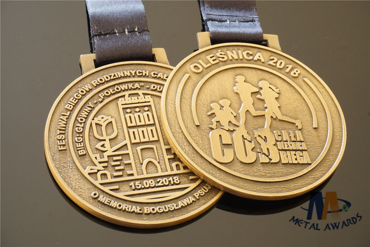 Custom Made Die Cast Metal Medals Background Sanded / Award Coins Medallions