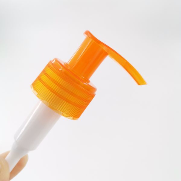 Left Right Lock 8oz Plastic Dispenser Pump