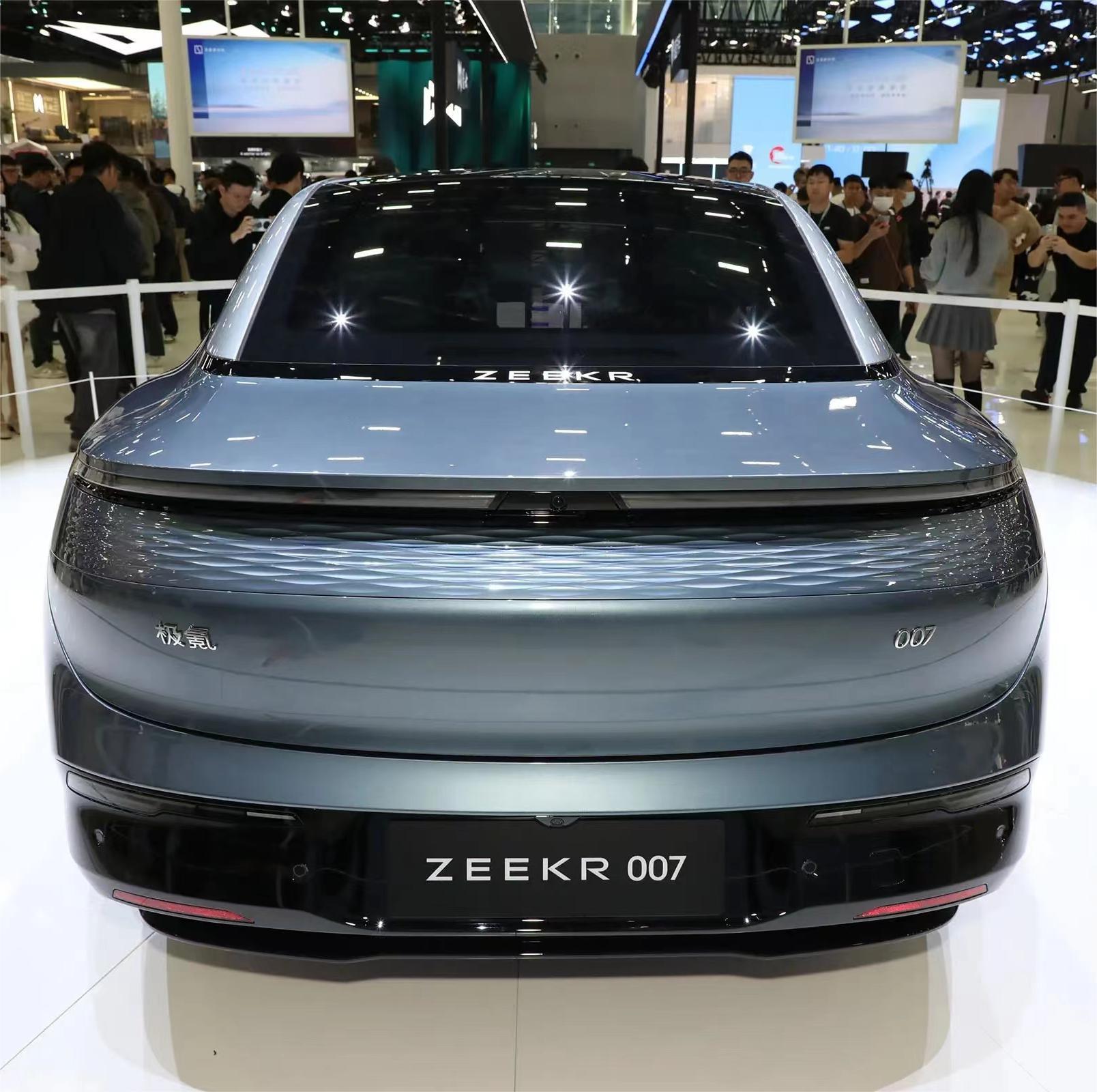 4865x1900x1450mm 2024 Geely Zeekr 007 2WD Long Range 4-Door 5-Seater Sedan with Ternary Lithium Battery
