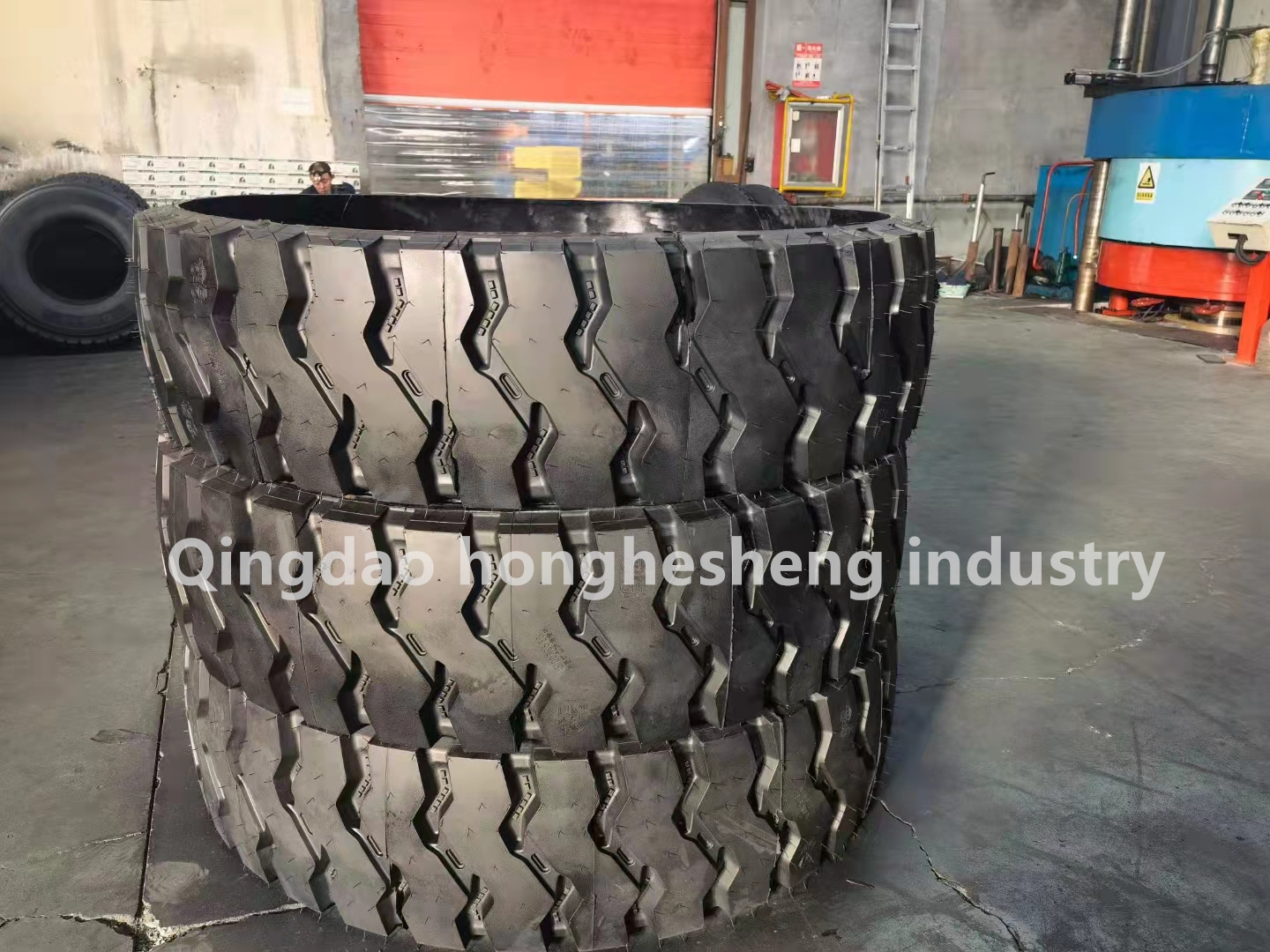 Tyre crown for tire retreading/ truck tire tread/OTR tire tread