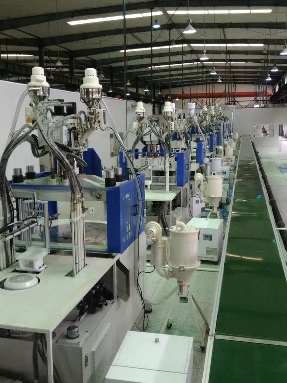 85T Fully Automatic Vertical Injection Moulding Machine 21.6Kw 4000Kg Weight
