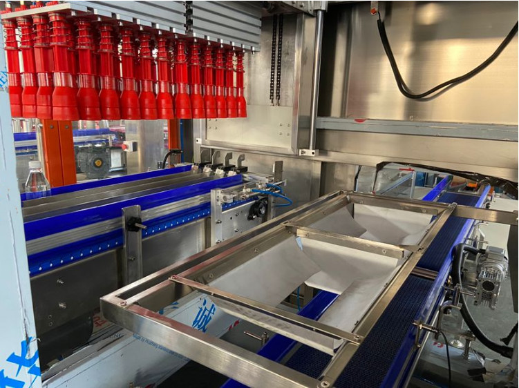Efficiency Automatic Wrapping Machine PLC Controlled Sealing System 2500 KG
