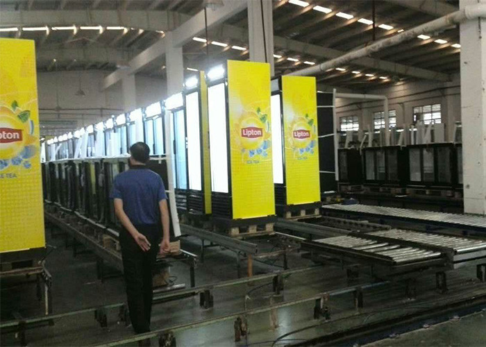 Fan Cooling Commercial Glass Door Coolers 360L Convenience Store Display Cooler