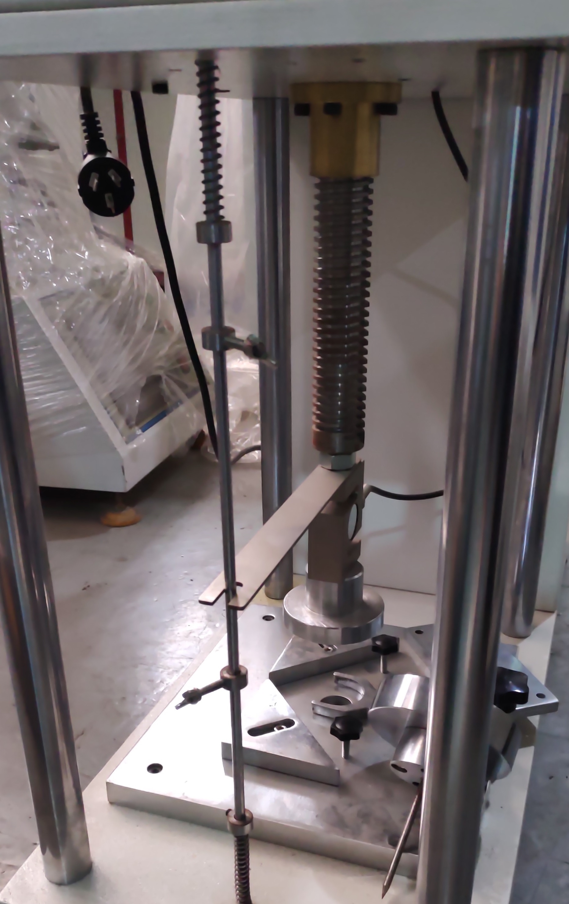 Shoe Compression puncture tester