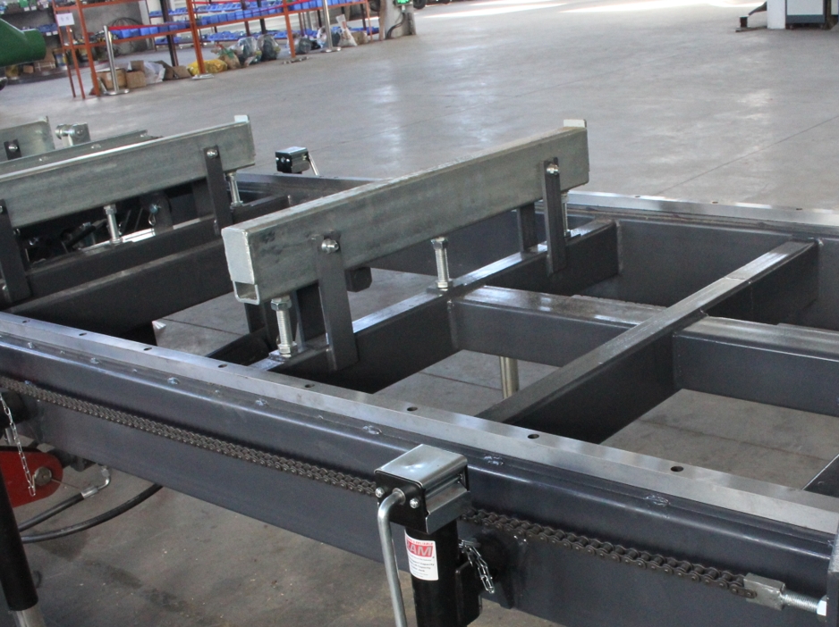 Industrial Wood Big Tree Cutting Machine Electric Motor Bandsaw Mill in South Africa