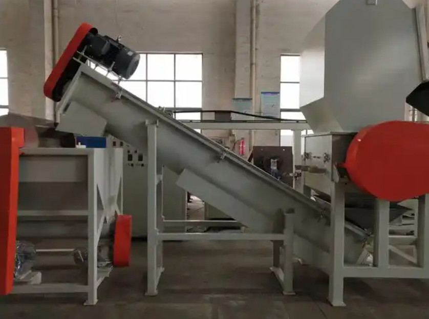 Plastic Bottle Recycling PET Plastic Bottle Crusher Cleaning Line Technology