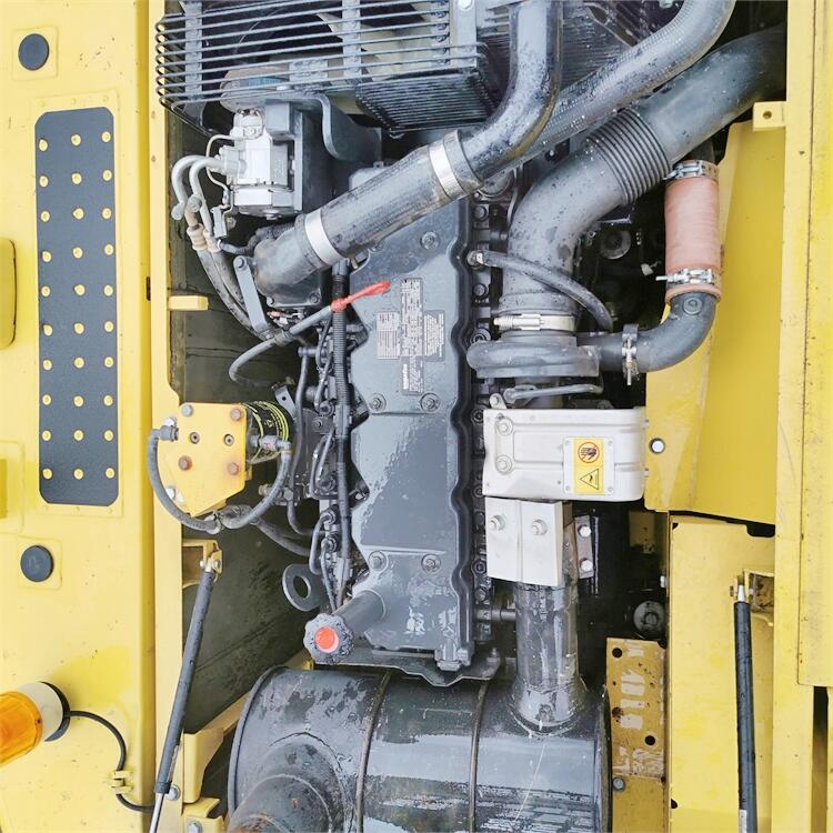 Used Komatsu PC200 Excavator Original Hydraulic Pump PC200-6/7/8 Crawler Excavator