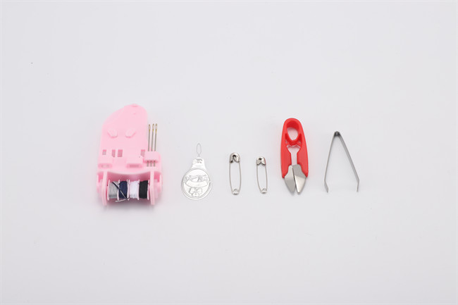 travel Sewing Box bag personalised Mini Travel Cute and Convenient Small Needle Bag Pocket Sewing Hotel Supplies OEM