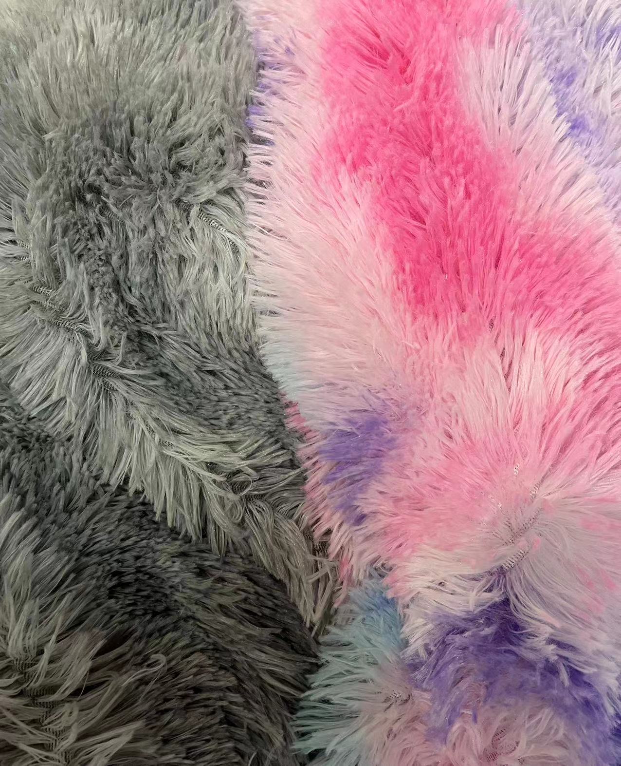 100% Polyester Special Dyeing Knitted PV Plush Toy Fabric with Plush Pattern and Long Pile