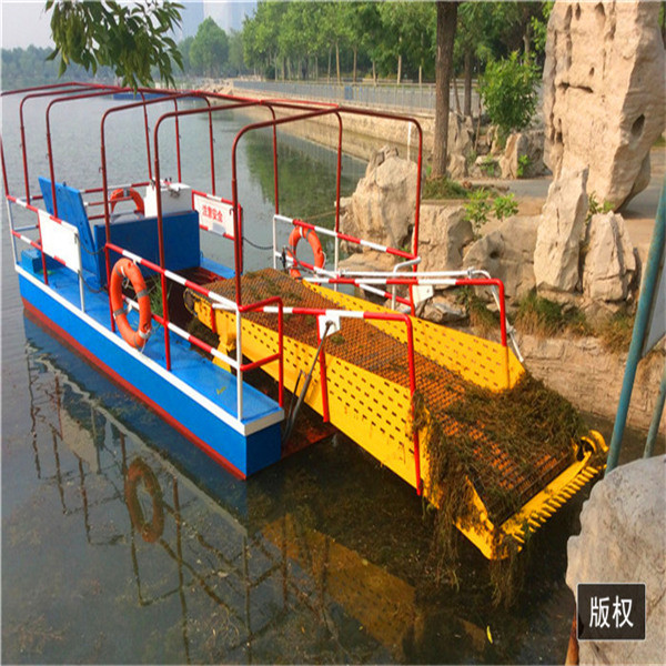 Weed Reed Harvester Lake Weed / Duckweed / Reed / Floating Algae Harvester Machine