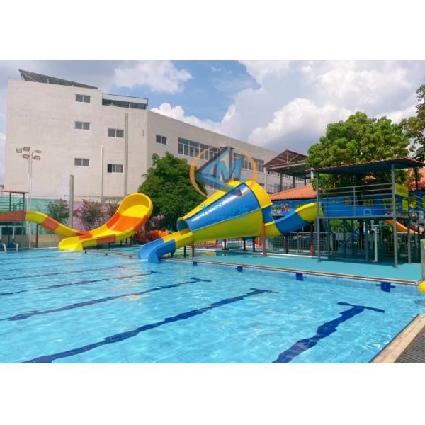High Durability Spiral Water Slide For Hotel Resort Villa Backyard