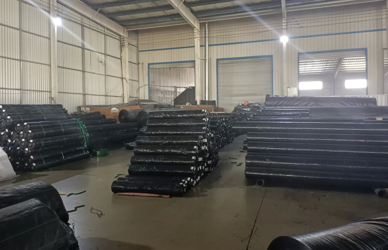 100% Polypropylene Woven Geotextile Fabric Black Agricultural Weed Mat
