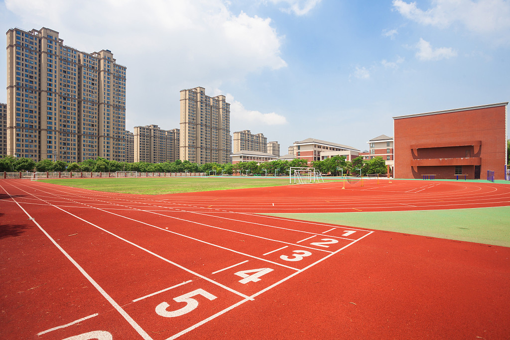 13mm Weather Resistance Sandwich System Running Track High Elasticity