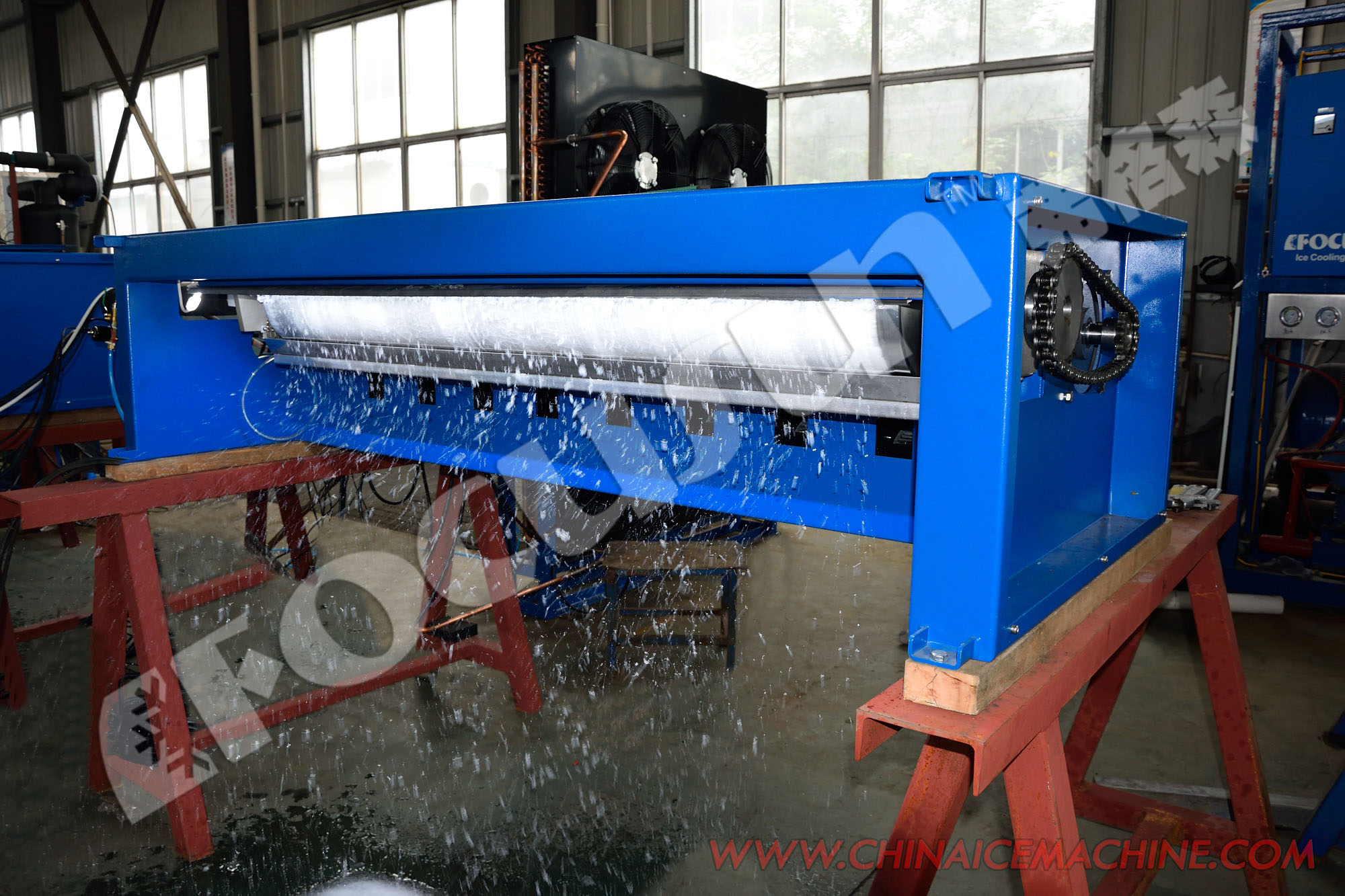 600KG/24H Gran capacidad maquina de nieve artificial snow making machine con compresor 5kw