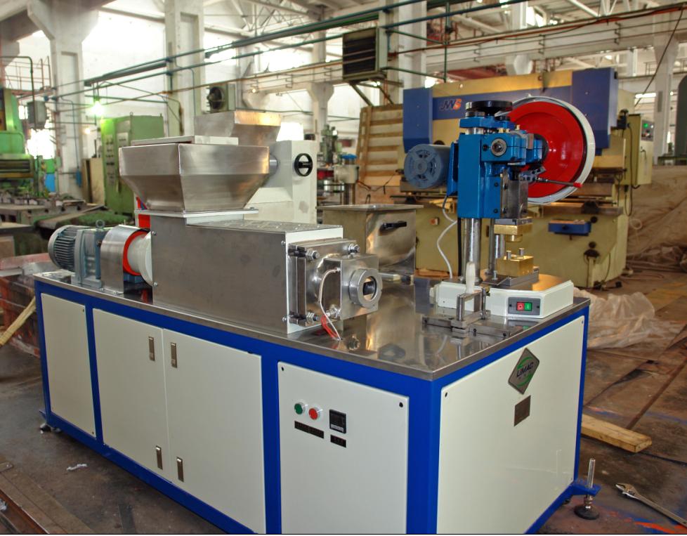 100-300kg/hour Output Soap Making Machine Production Line with 150mm Plodder Diameter