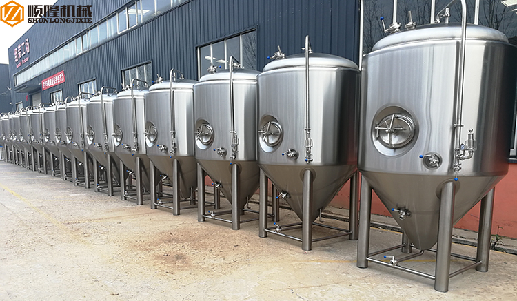 2000 L Large beer Scale Brewing Equipment For Brewery Complete Production Line