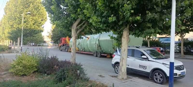 Fiberglass Winding GRP FRP Septic Tank 3040mm*2690mm Chemical Mixing Tank