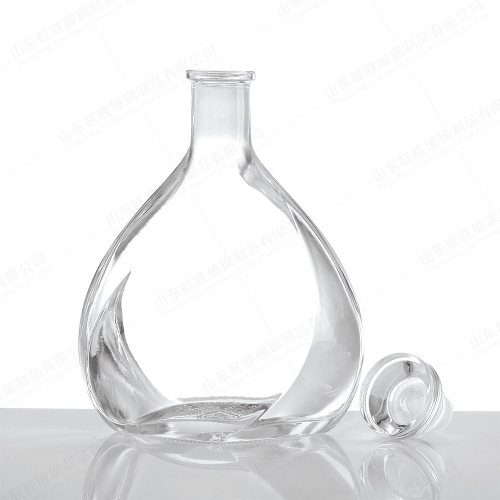 Customized Bottle Color Gin Vodka Tequila Fancy Liquor Glass Bottle with Sealed Cork Lid