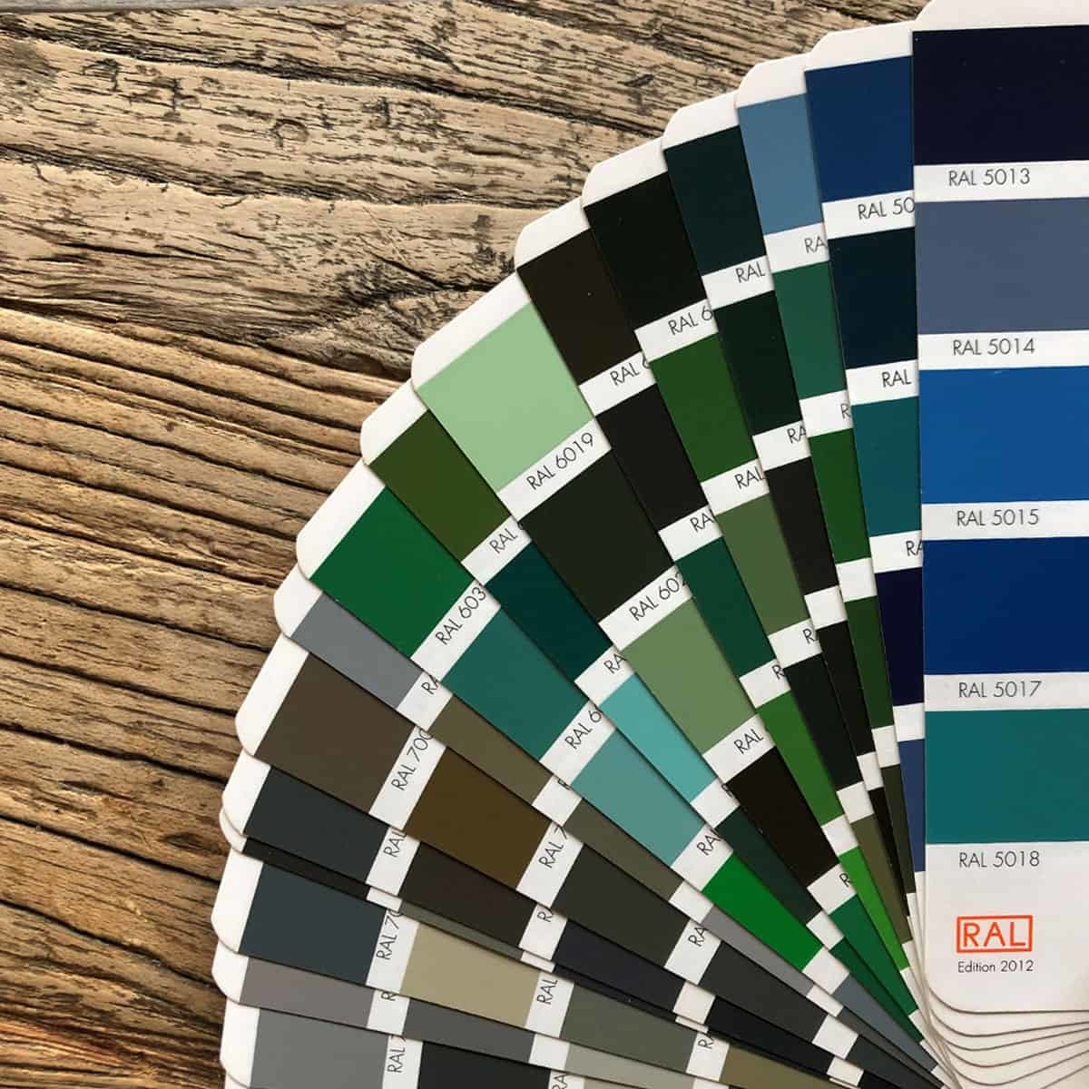 Dx51d SGCC PPGI Color Coated Prepainted Galvanized Steel Coil For Roofing Material