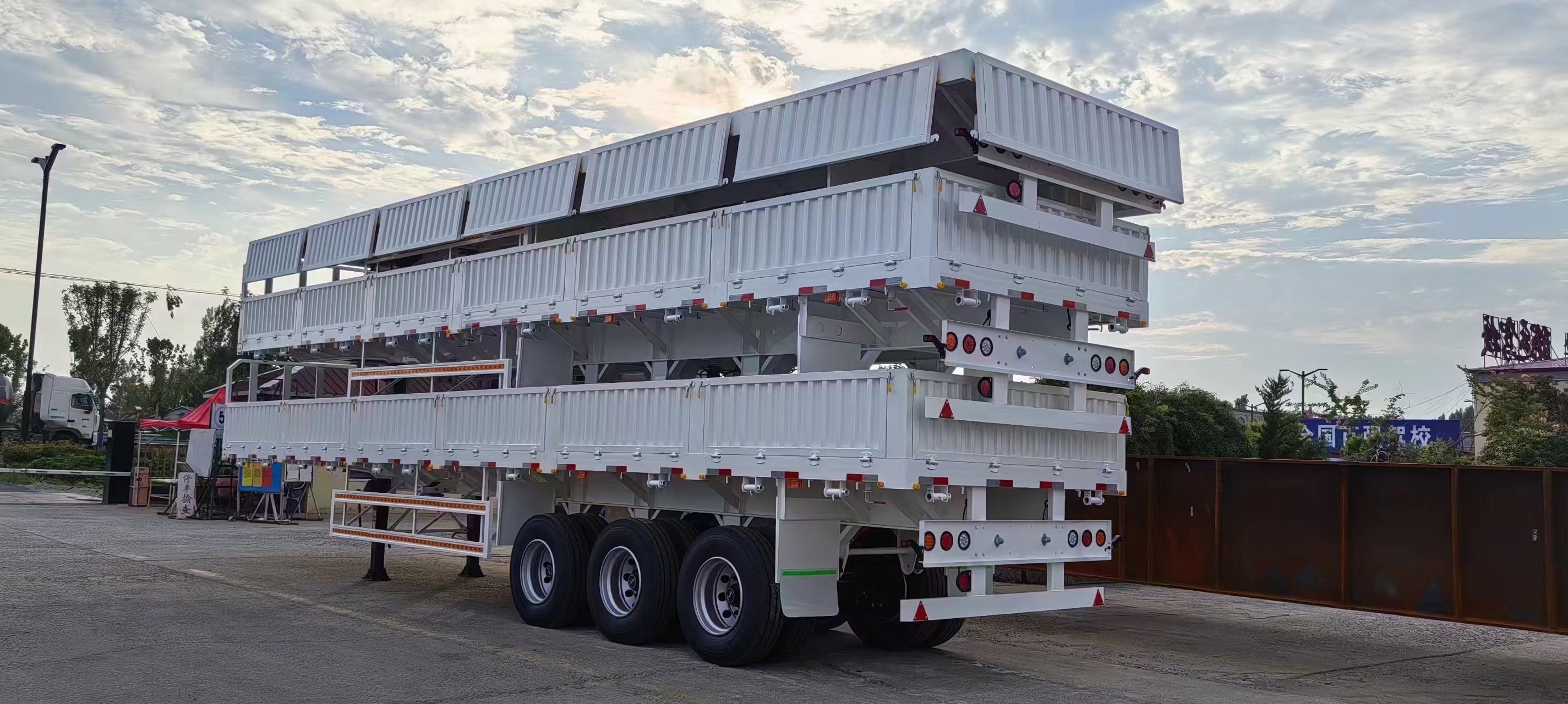 Customizable 2/3/4 Axles Flat Trailers For All Your Cargo Transportation Needs