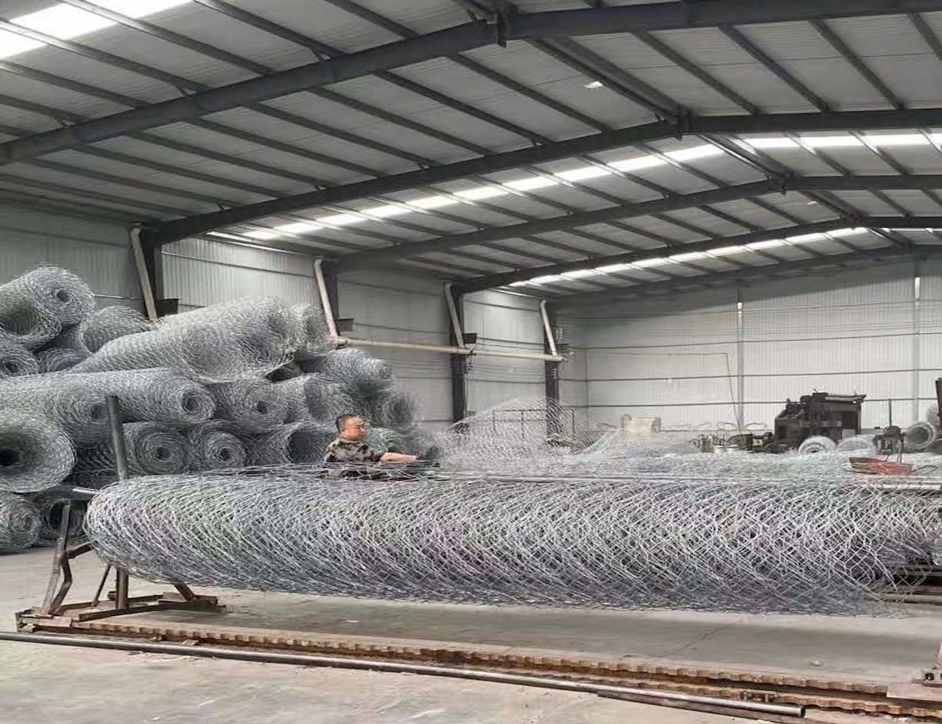 PVC Coating Hexagonal Wire Mesh Low Carbon Steel Hexagon Metal Mesh