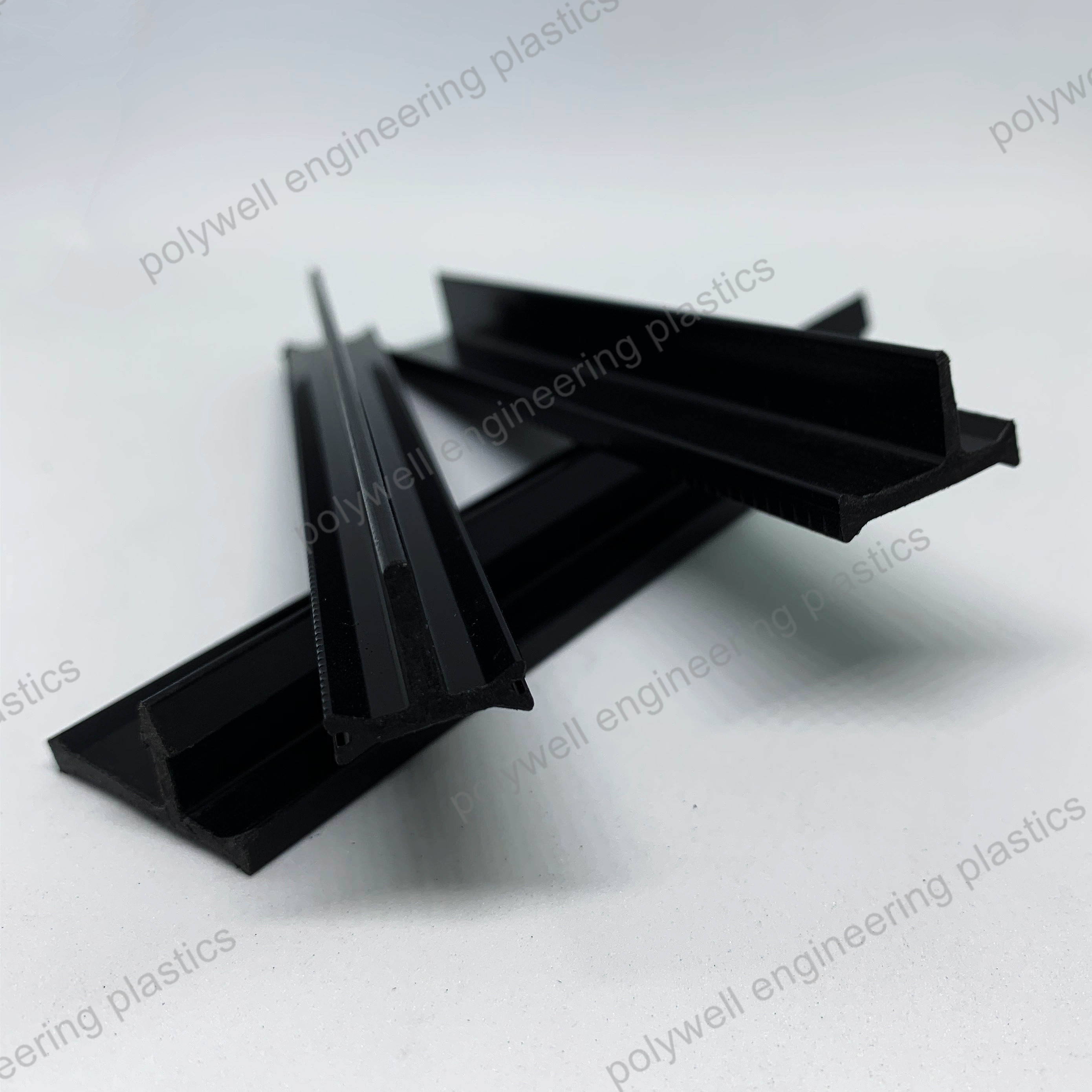 Plastic PA66 Nylon Strip Polyamide Thermal Break Insulation Bar With Customized Size