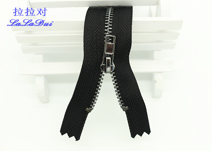 Bulk Heavy Duty Coat Zippers Polyester Tape , Close End Black Metal Zipper