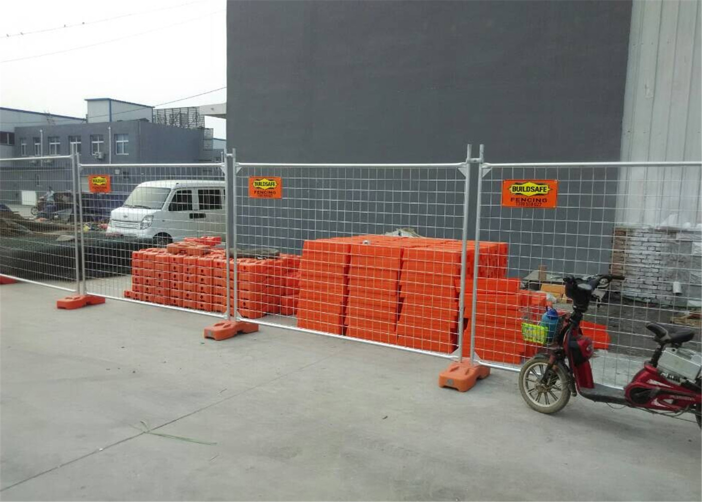 Temp Wire Fence Panels 1.8m*2.5m panel mesh 60mm*150mm diameter 3.0mm AS/NZS4687-2007 HDG 84 microns /600 gram/sqm zinc