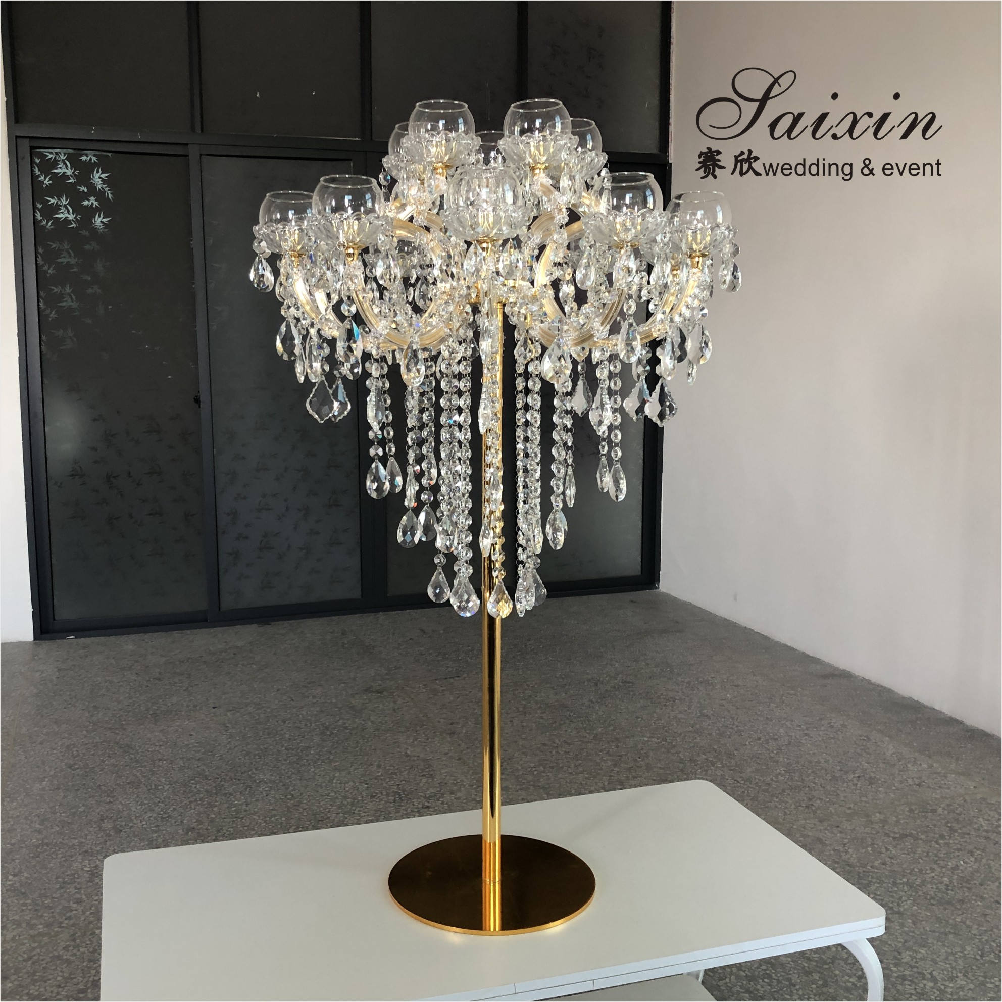 ZT-325G Gorgeous 15 arms gold crystal candelabra wedding table decorations centerpieces